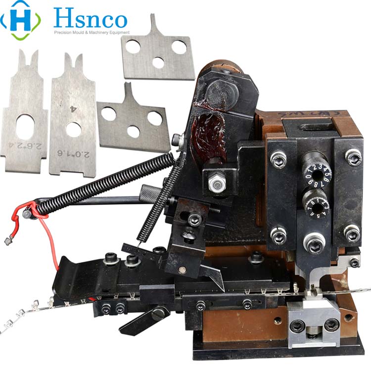 Khuôn dập đầu Cos